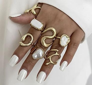 Подарки и сувениры: Подарок на 8 марта Подарок 3000+ сомов всего за 1800. Мы собрали — 15