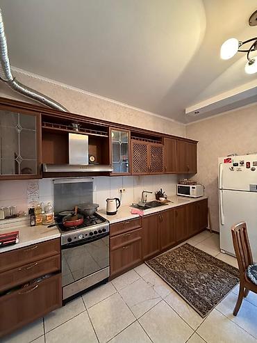 Продажа коттеджей и домов: Продается 2-х этажный дом! Район: Кызыл Аскер (Троицкая/Кайназаровой) — 3