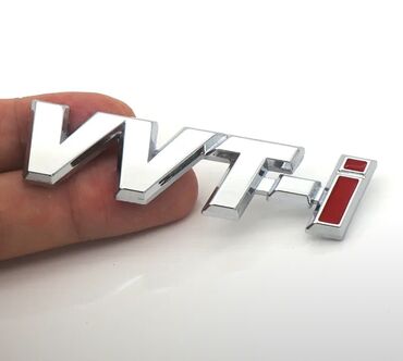 Тюнинг: Металлический VVTi хромированный значок