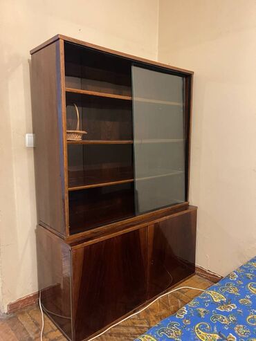 Dolablar: İşlənmiş, 2 qapılı Düz dolab, Servant, Almaniya