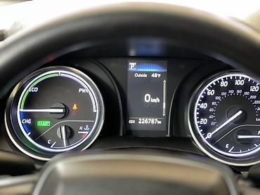 Toyota: Toyota Camry: 2018 г., 2.5 л, Типтроник, Гибрид, Седан — 10