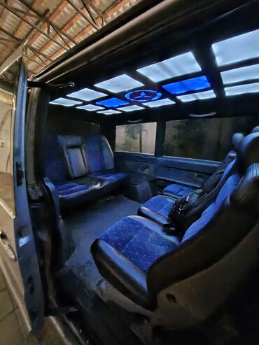 Mercedes-Benz: Mercedes-Benz Vito: 2.2 l | 2000 il Van/Minivan — 7