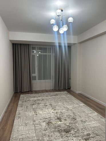 1 комнатная квартира 8 мкр: 1 комната, 42 м², Элитка, 2 этаж, Дизайнерский ремонт