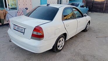 Daewoo: Daewoo Nubira: 2000 г., 1.5 л, Механика, Бензин, Седан