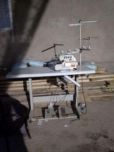 Оверлочные машинки: 5-нитка