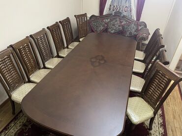 стол и стулья для гостиной в Кыргызстан | Комплекты столов и стульев: Продается комплект Стола с 12 стульями. Длина стола 3 метра, ножки