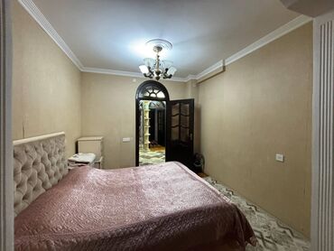 Köhnə tikili: Bakı, Bakıxanov qəs., 3 otaqlı, Köhnə tikili, 82 kv. m — 4