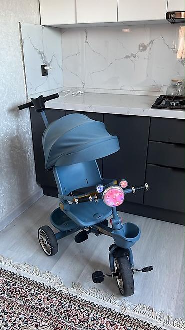 Velosipedlər: 1 yaşdan 5 yasa kımı ela vezyetedr işiqı mahnısı var tek kemer yoxdu — 1