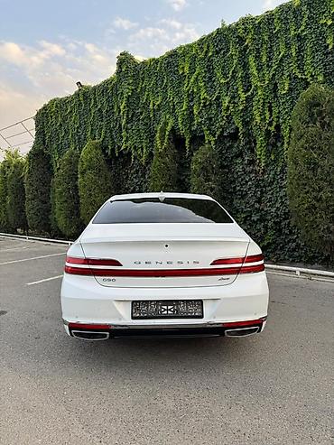 Другие автомобили: Белый представительский седан бизнес-класса. Кузов и дизайн: - — 11