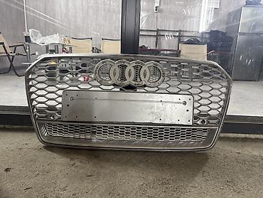 Решетки радиатора: Решетка радиатора Audi 2017 г., Б/у, Оригинал — 1