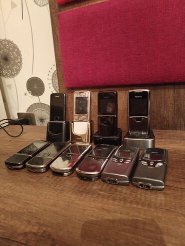 ariston aliram: Nokia 8 Sirocco, 2 ГБ, цвет - Золотой, Кнопочный