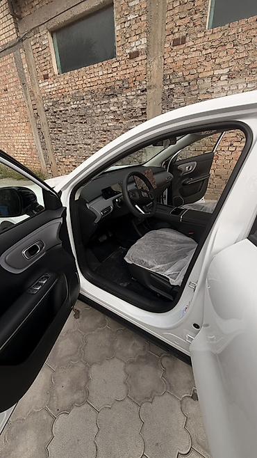 полик для машин: Changan Qiyuan Q05: 2026 г., Автомат, Электромобиль, Кроссовер — 6