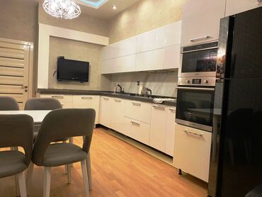 Uzunmüddətli kirayə mənzillər: Xətai metrosu yaxınlığı 19 mərtəbəli binanın 19-cu mərtəbəsi ümumi — 9