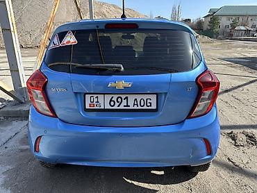 Chevrolet: Chevrolet Spark: 2016 г., 1 л, Робот, Бензин, Хэтчбэк — 4