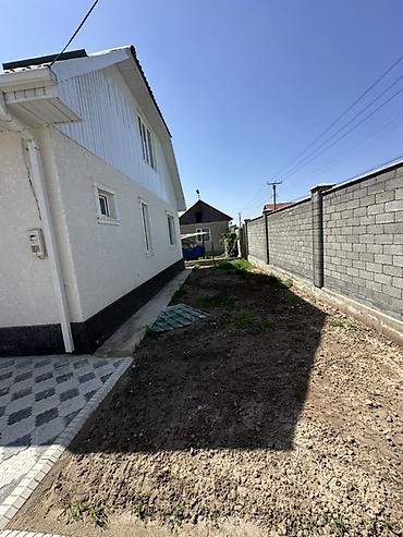 Продажа коттеджей и домов: 🏡 Үй сатылат | Ала-Тоо 3 📍 Район: Ала-Тоо 3 📐 Жер тилкеси: 4,5 сотых — 5