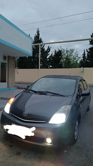 фольксваген поло замена: Toyota Prius (2-ci nəsil) hibrid hetçbek - Kuzov: 5 qapılı hetçbek