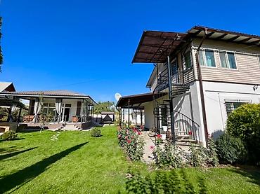 Продажа коттеджей и домов: Продаётся уютная дача в с. Байтик, пос. Гидрогеолог Площадь дома: 130 — 5