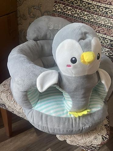 Yemək masaları, oturacaqları: Uşaq üçün yumşaq oturacaq – pinqvin fiqurlu Material: çox yumşaq — 2