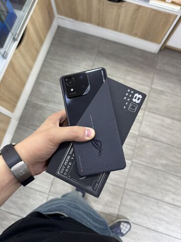 realme бу: Asus ROG Phone 8, Б/у, 256 ГБ, цвет - Черный, В рассрочку, 2 SIM