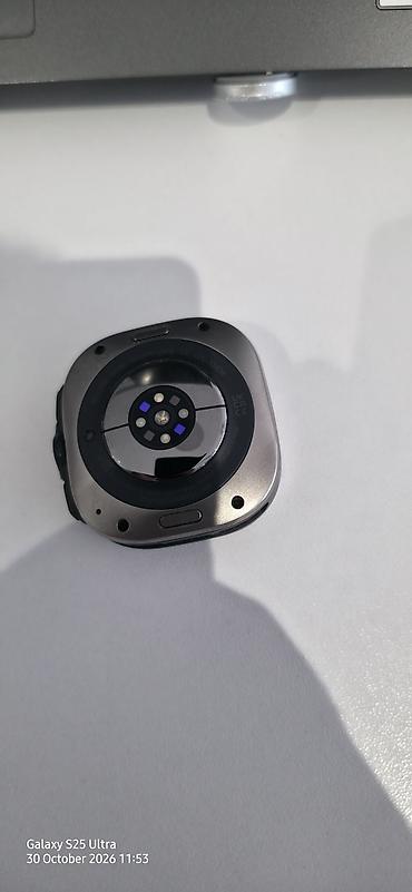 Smart saatlar: Samsung Galaxy Watch Ultra Titanum 2024 şəkildə görünən siniq ekranin — 1