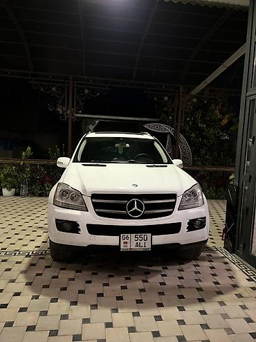 18 xpok: Mercedes-Benz GL-Class: 2007 г., 4.7 л, Автомат, Газ, Внедорожник — 1