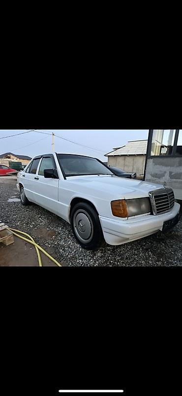 гольы 2: Mercedes-Benz 190: 1991 г., 2 л, Механика, Газ, Седан — 4