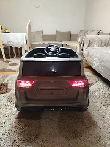 usaq desti: Uşaqlar üçün elektrikli ride-on avtomobil – Toyota Land Cruiser — 4