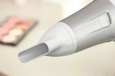 Fenovi za kosu: Tehničke Karakteristike Snaga 2100Performanse 2400Brzina vazduha — 2