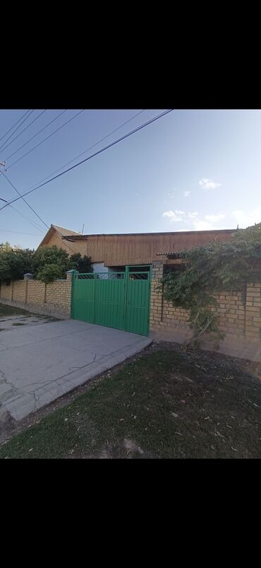 недостроенный дом бишкек: 38000 м², 4 комнаты, Забор, огорожен