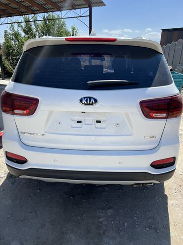 продаю в связи с переездом: Kia Sorento: 2019 г., 2 л, Типтроник, Дизель, Кроссовер
