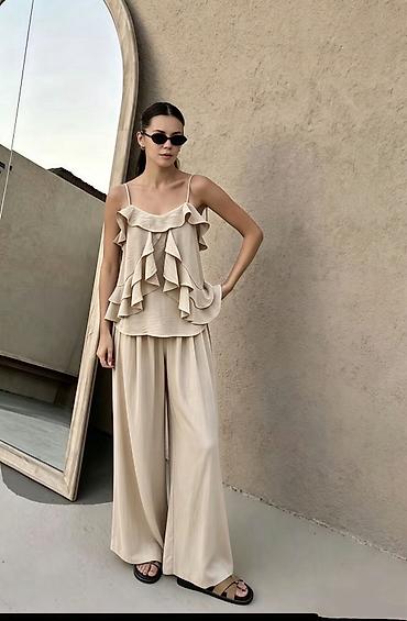 stradivarius sorc: Zenski komplet – top na bretele sa volanima + široke pantalone 2900 — 6