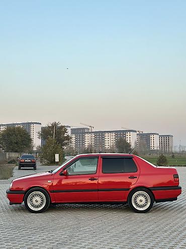самое бартовой: Volkswagen Vento: 1995 г., 1.8 л, Механика, Бензин, Седан — 7