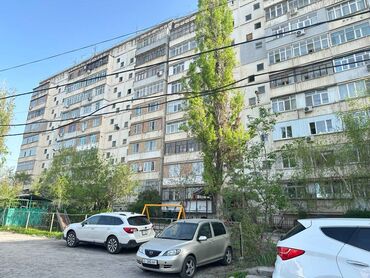 продаю квартиру в городе балыкчы: 3 комнаты, 71 м², 105 серия, 2 этаж, Старый ремонт