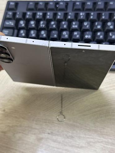 mate 50: Samsung z Fold 6 12/256 Гб всё работает все идеально, есть мелкие коцы — 3