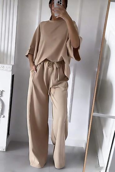 Kompleti: Kompleti
Cena 3300
Vel. do 3xl
V27 — 2