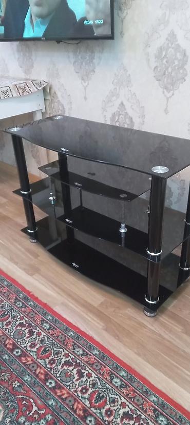 TV altlığı: Vugues markalı şüşə TV altlığı - Material: temperli qara şüşə rəflər — 4