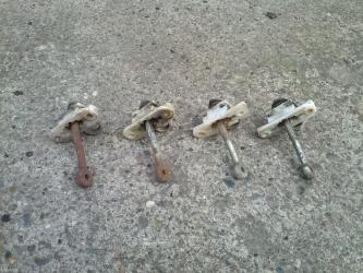 Auto delovi: Ručke otvaranja vrata, ručke podizača stakla, graničnici otvaranja — 2