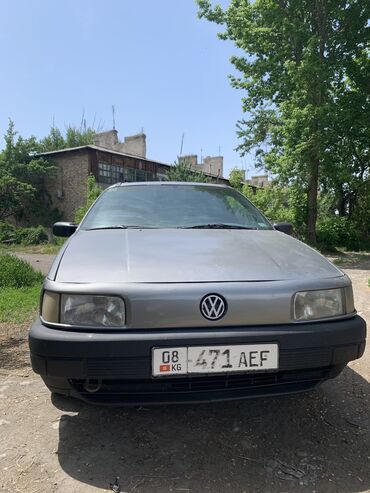 Volkswagen: Volkswagen Passat: 1991 г., 1.8 л, Механика, Бензин