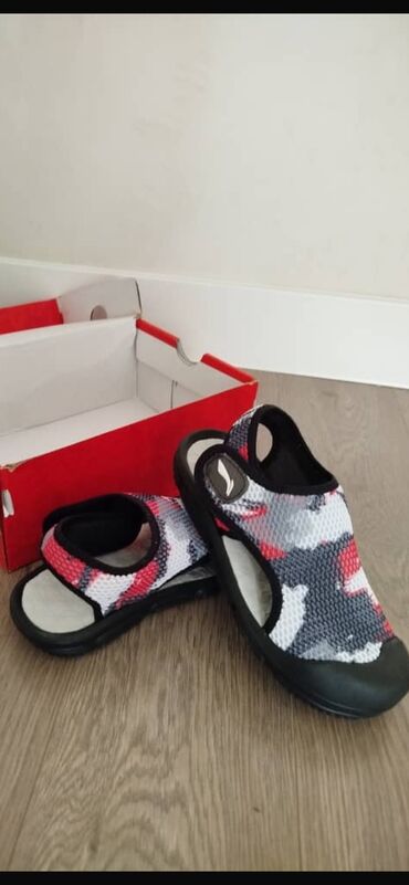 красовка ош: Продам сандалии на мальчика от lining ошиблись с размеромкачество