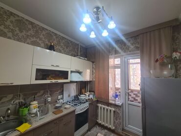 Продажа квартир: 3 комнаты, 70 м², 105 серия, 2 этаж, Евроремонт