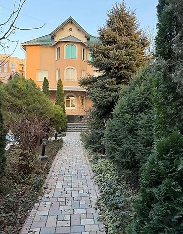 Долгосрочная аренда домов: 500 м², 8 комнат, Бассейн — 1