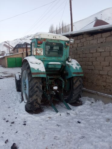 кыргызский авто сайт: Т40 сатылат абалы жакшыы Бут баары иштейт передок бар трактор нарында