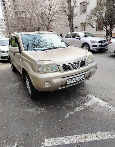 nissan 1998: Nissan X-Trail Classic, bej rəngli krossover/SUV. Xüsusiyyətlər: - — 2