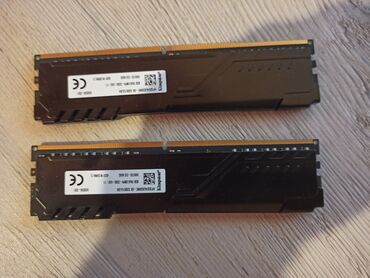 8 ram ddr4: Operativ yaddaş (RAM) HyperX, 8 GB, 3200 Mhz, DDR4, PC üçün, İşlənmiş