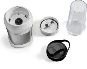 Blenderi, mikseri: Tehnički detalji Opšte Vrsta aparata Blender Materijal sečiva SUS301 — 8