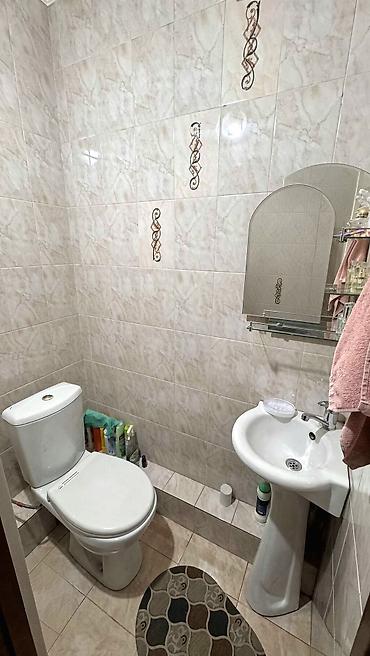 дом кут: 3 комнаты, 62 м², 105 серия, 1 этаж — 10