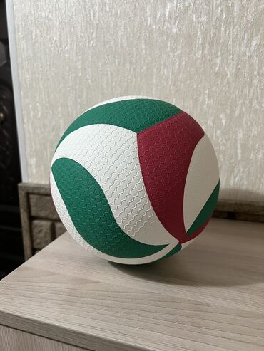 Мячи: Волейбольный мяч из клееной кожи 🏐 Мягкая поверхность не травмирует