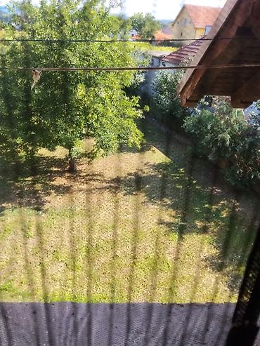 izdavanje kuća beograd: Kuca ma prodaju u mirnom.fva kupatila kuca se sastoji od prizemljai — 4