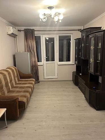 104: 3 комнаты, 58 м², ул. Московская / Уметалиева 104 серия, 3 этаж, Свежий ремонт — 1