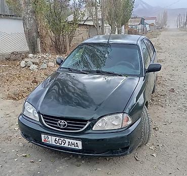 volkswagen golf 1: Toyota Avensis: 2001 г., 1.6 л, Механика, Бензин, Седан — 4